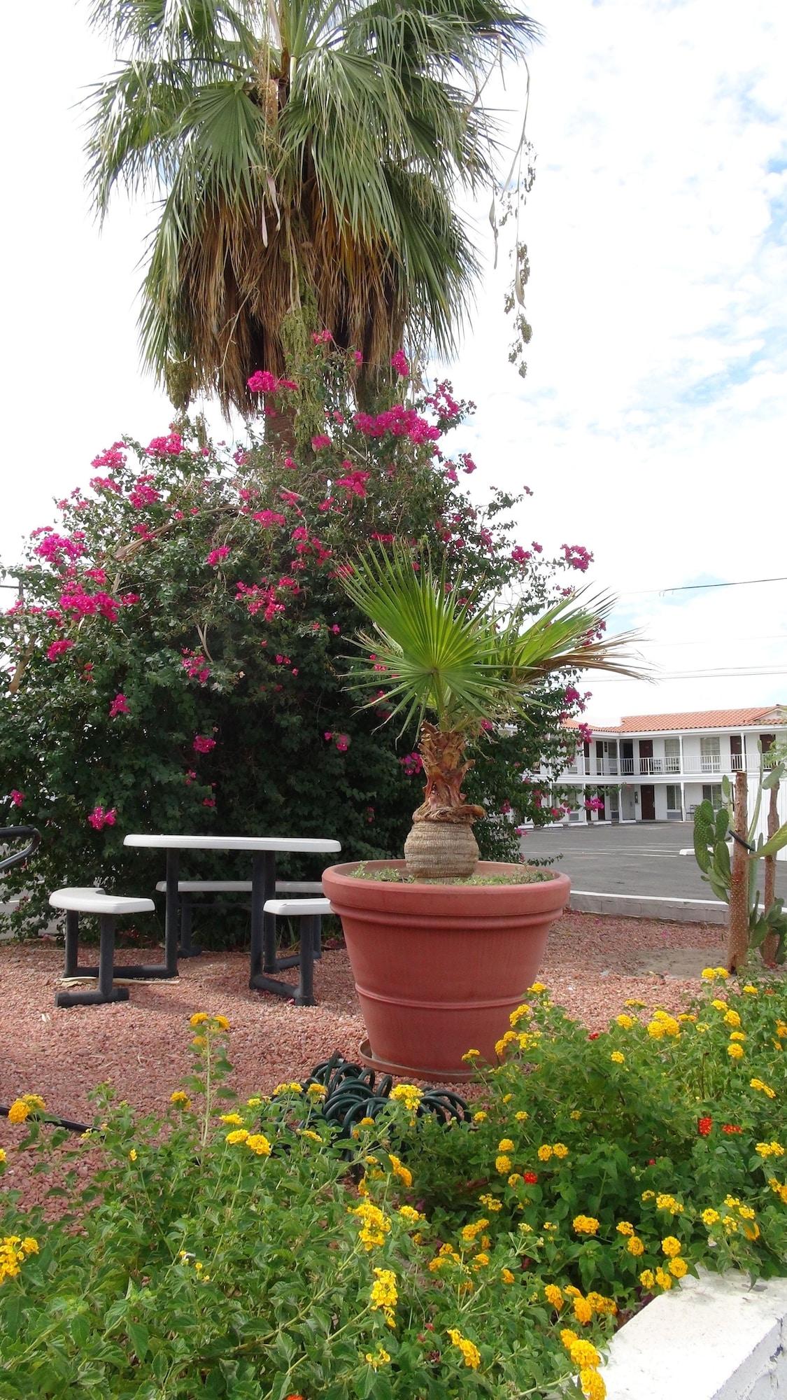 Historic Coronado Motor Hotel By Oyo Yuma Exterior photo